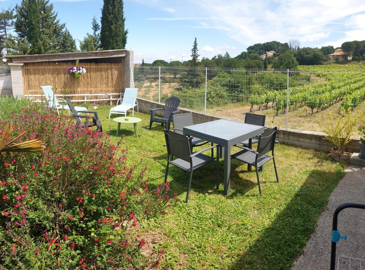 Moments De Detente. Carsan